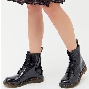 1460 Patent Lamper 8-Eye Boot - Dr.Martens